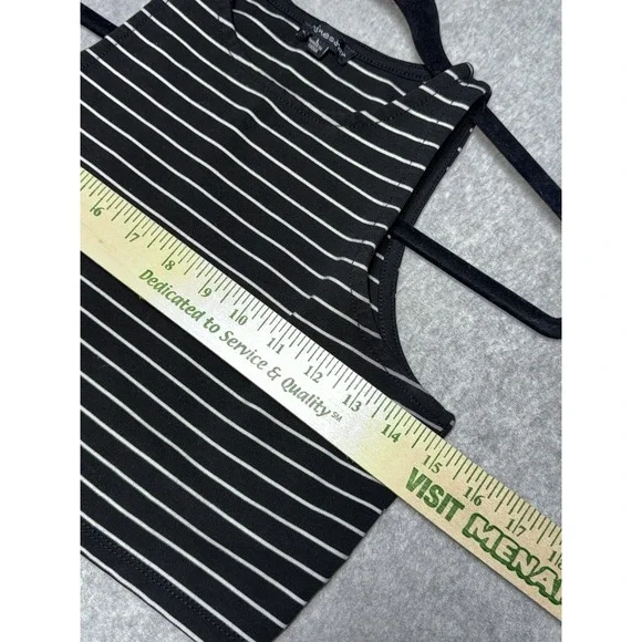 Shine Star Athletic Cropped Top Black & White Striped Womens Sz Large - Picture 4 of 6